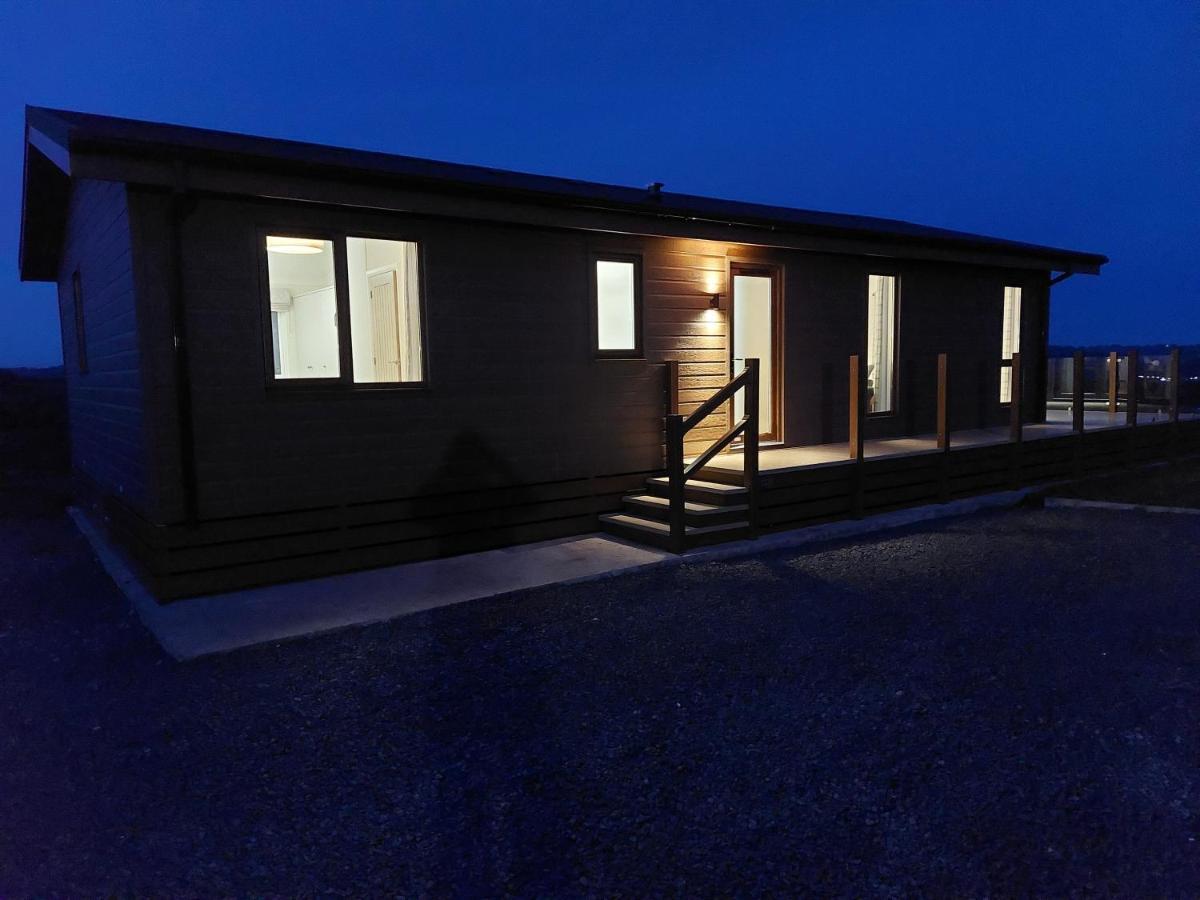 Luxury Family Beechwood Lodge With Hot Tub Lochwinnoch Exterior foto